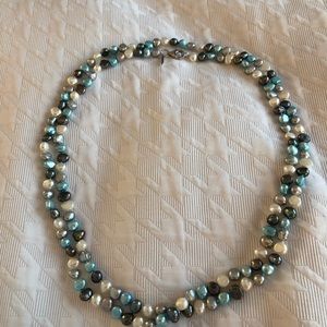 By the sea pearl strand